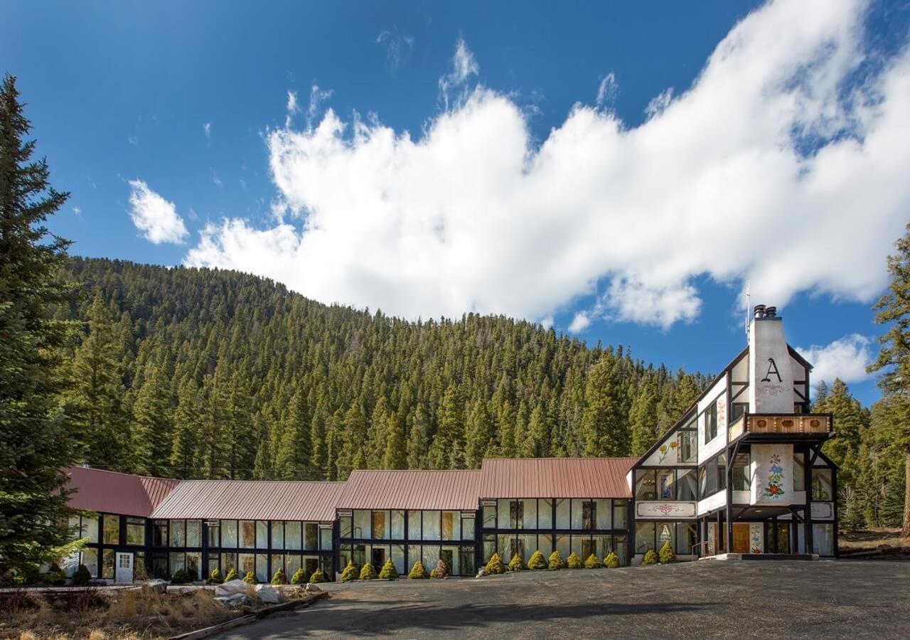 Austing Haus Hotel Taos Ski Valley Exterior photo